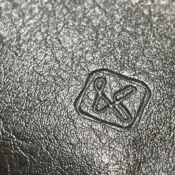 NWT KKP Silver Leather Hand Bag Trimmed with Chain - Picture 2 of 8